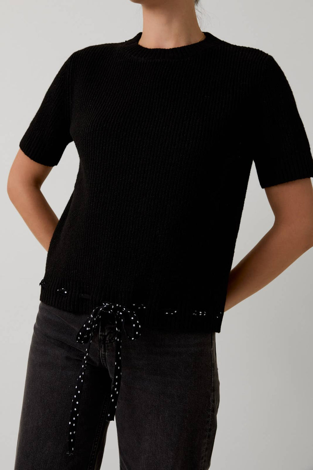 Round Neck Short Sleeve Waist Bow Tied Sweater