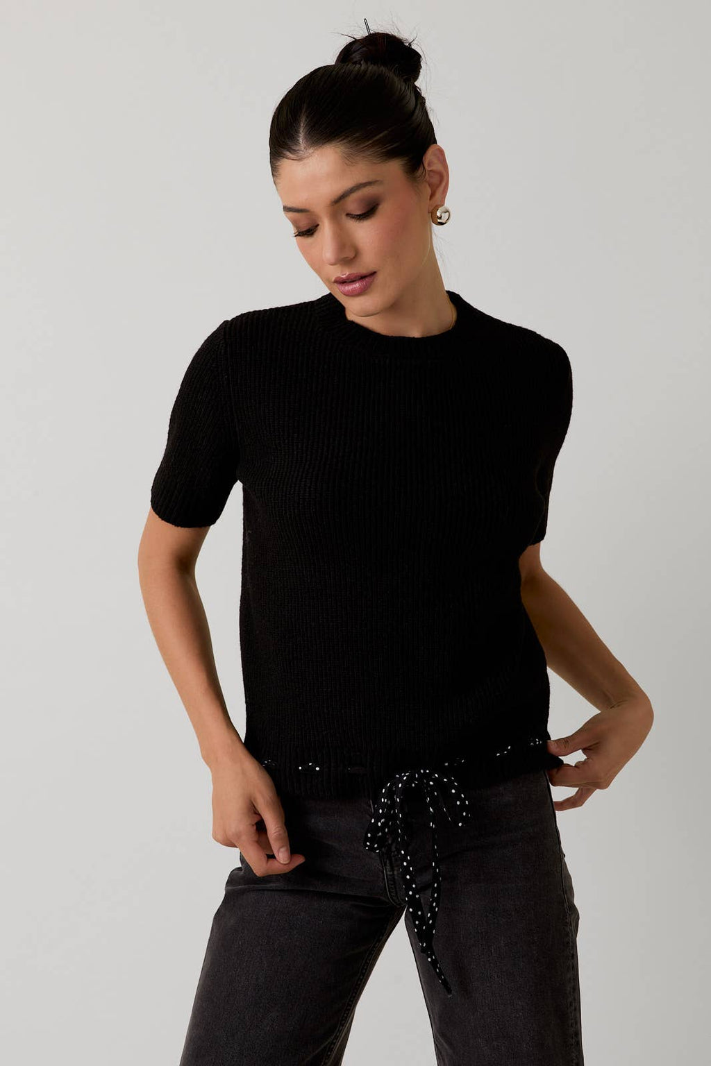 Round Neck Short Sleeve Waist Bow Tied Sweater