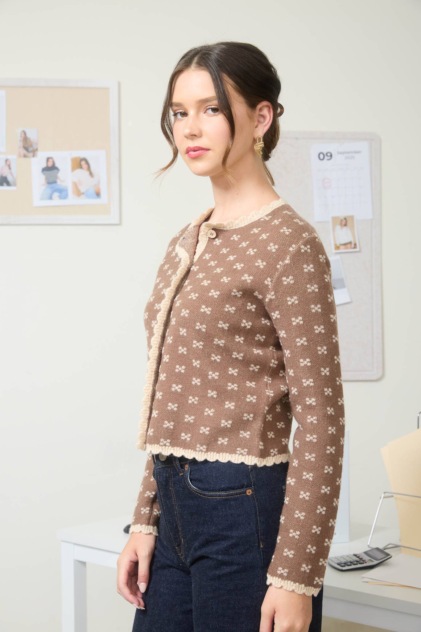 Scallop Trim Button Down Knit Cardigan