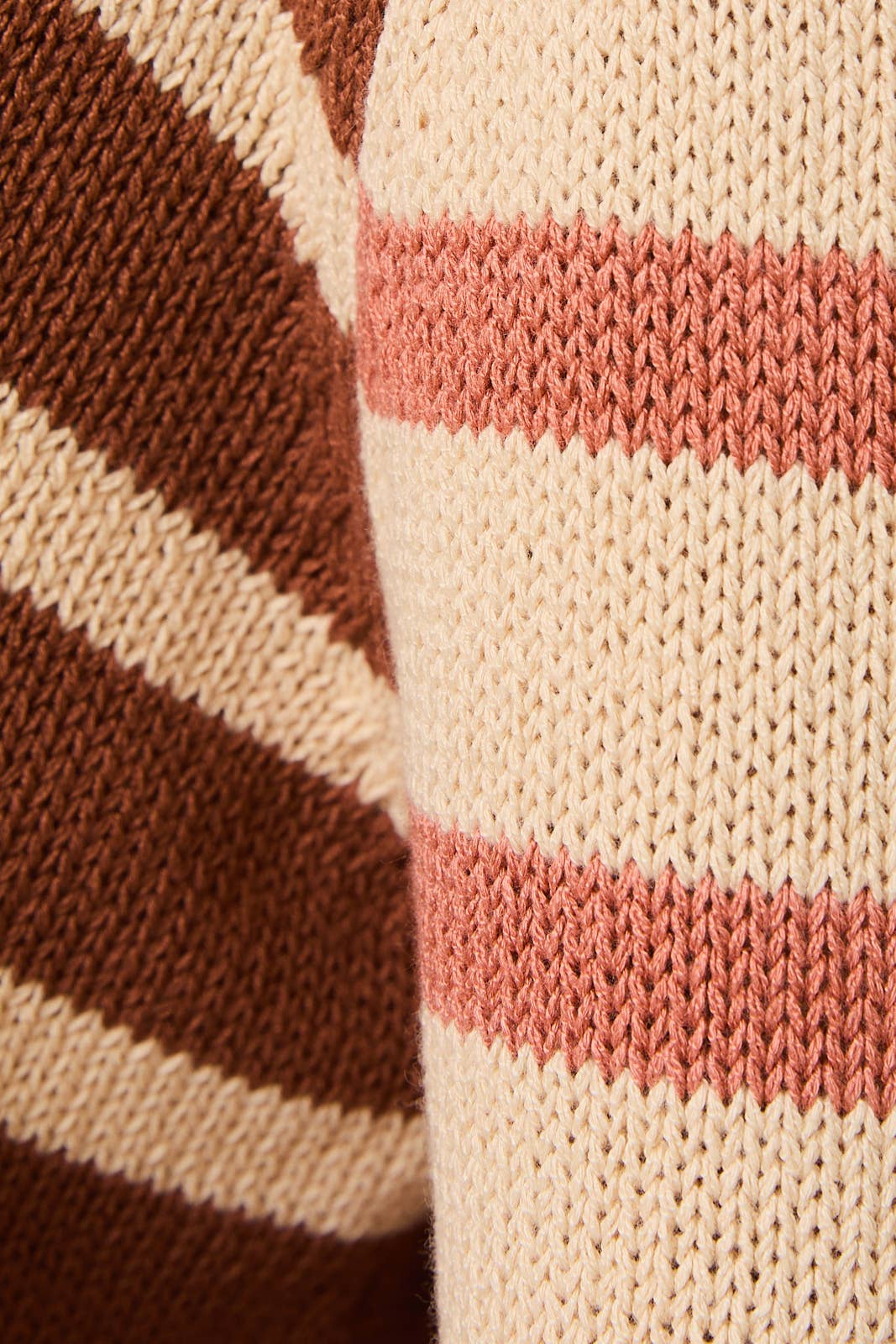 Round Neck Long Sleeve Stripe Light Weight Sweater